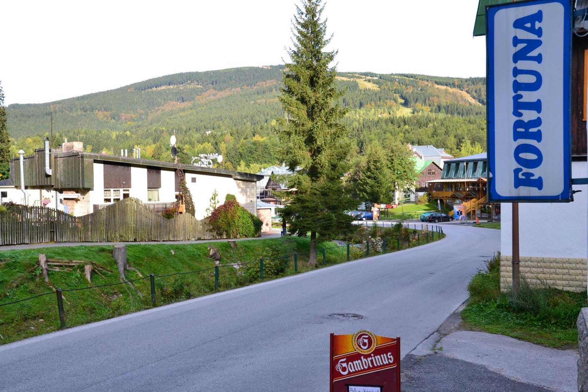 Hostel Fortuna Špindlerŭv Mlýn Exterior foto